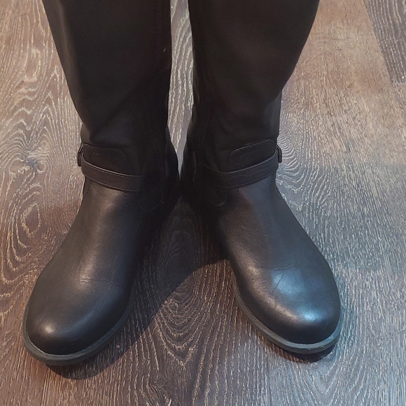 Ladies Guess Boots - Picture 5 of 5